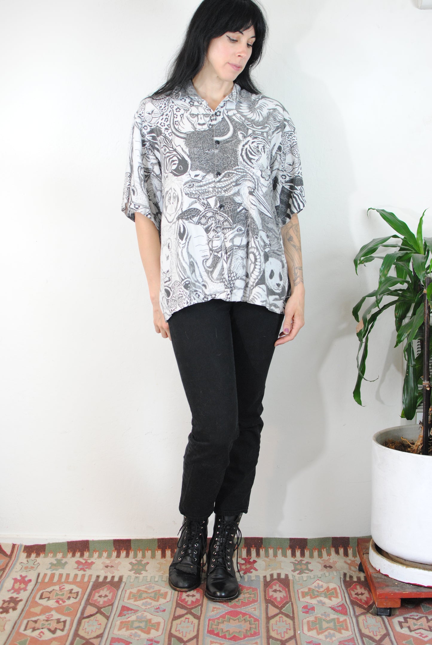 Cactus Club black white all over print animal shirt blouse zoo animals safari shirt screen print