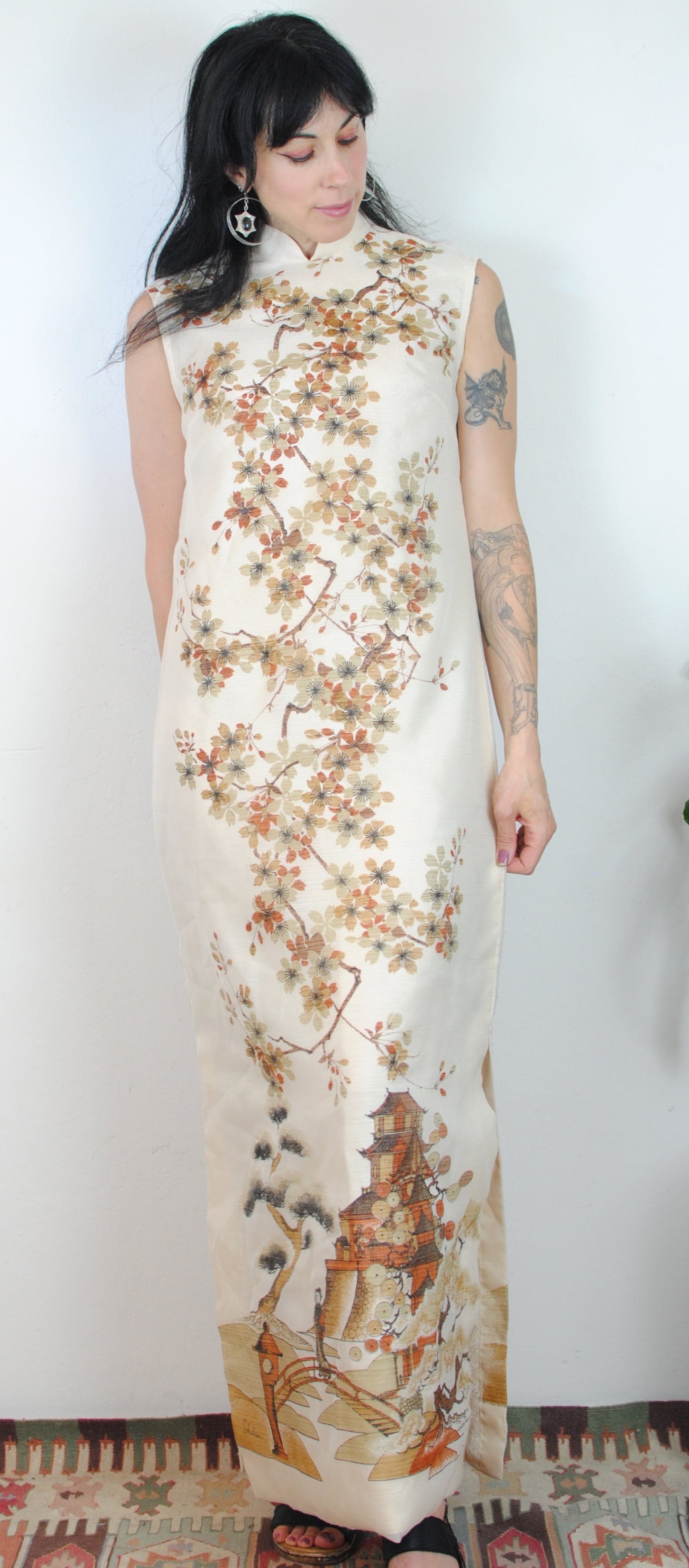 Signature Alfred Shaheen maxi dress 70s Asian art screen print off white orange brown sleeveless