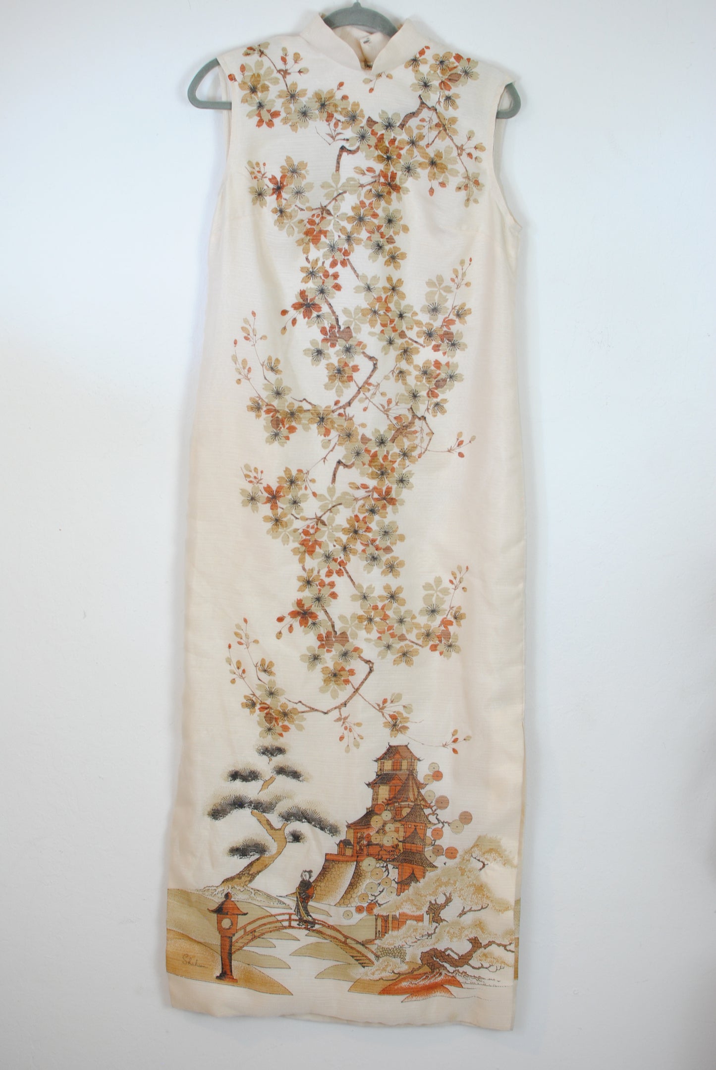 Signature Alfred Shaheen maxi dress 70s Asian art screen print off white orange brown sleeveless