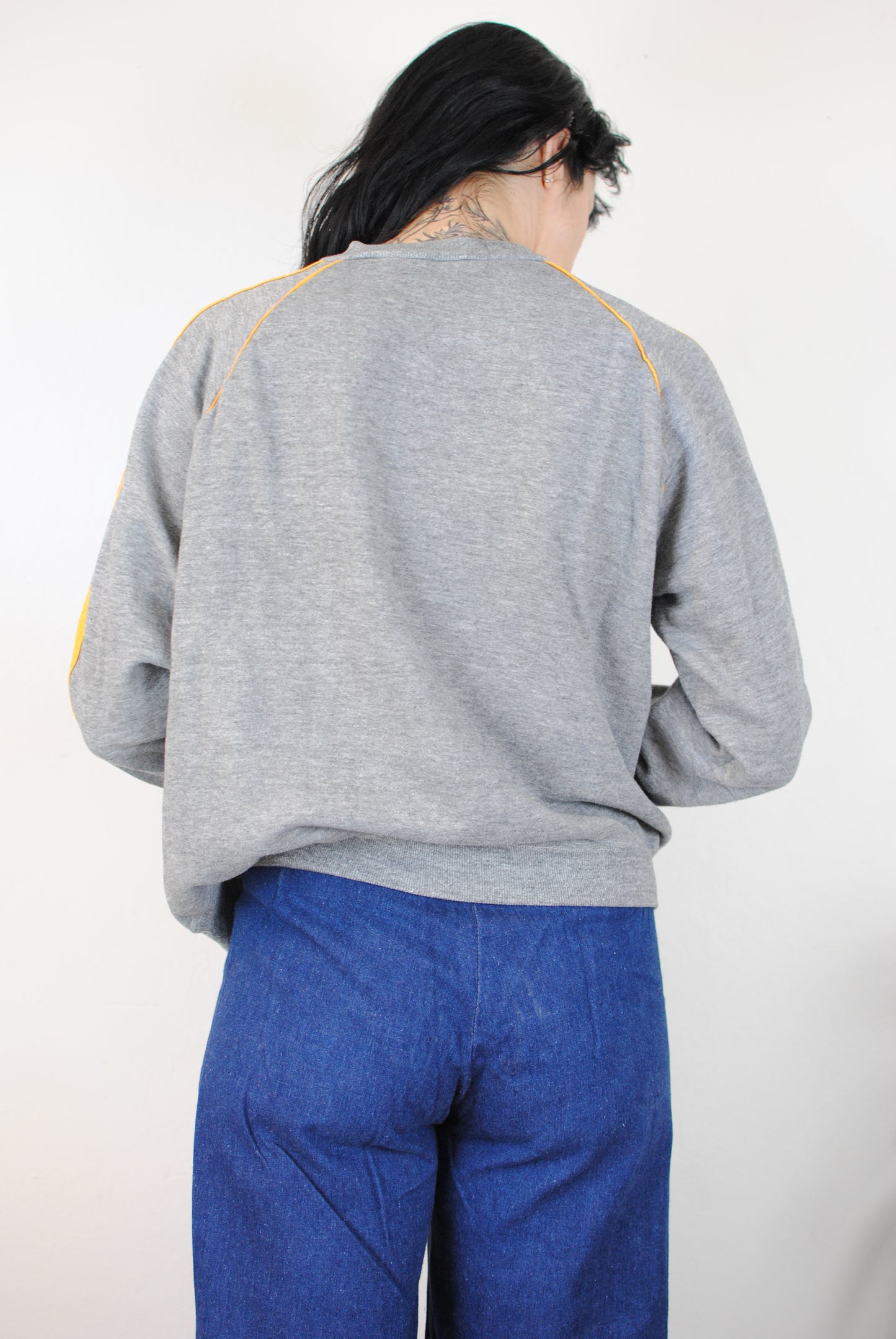 80s gray sweatshirt yellow stripes striped arms sweatshirt ringer raglan