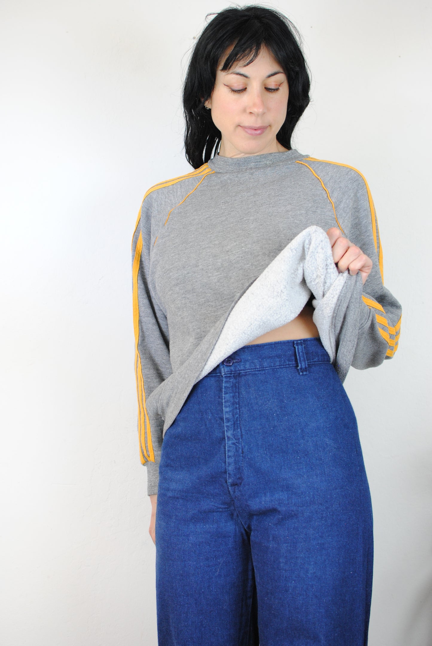 80s gray sweatshirt yellow stripes striped arms sweatshirt ringer raglan