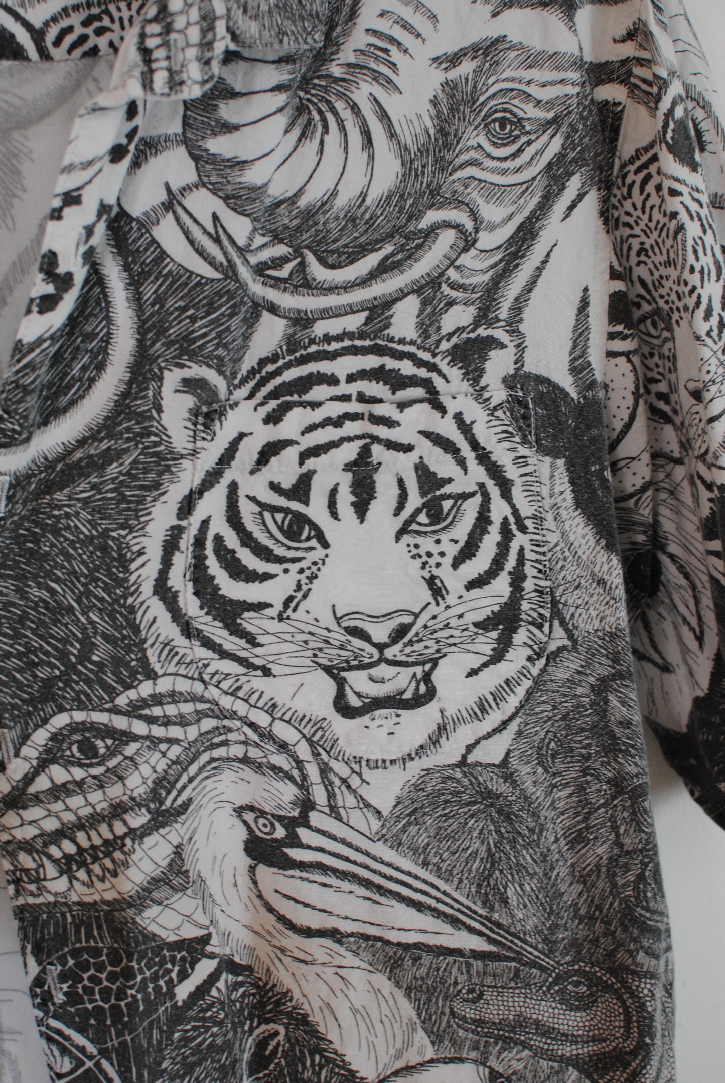 Cactus Club black white all over print animal shirt blouse zoo animals safari shirt screen print