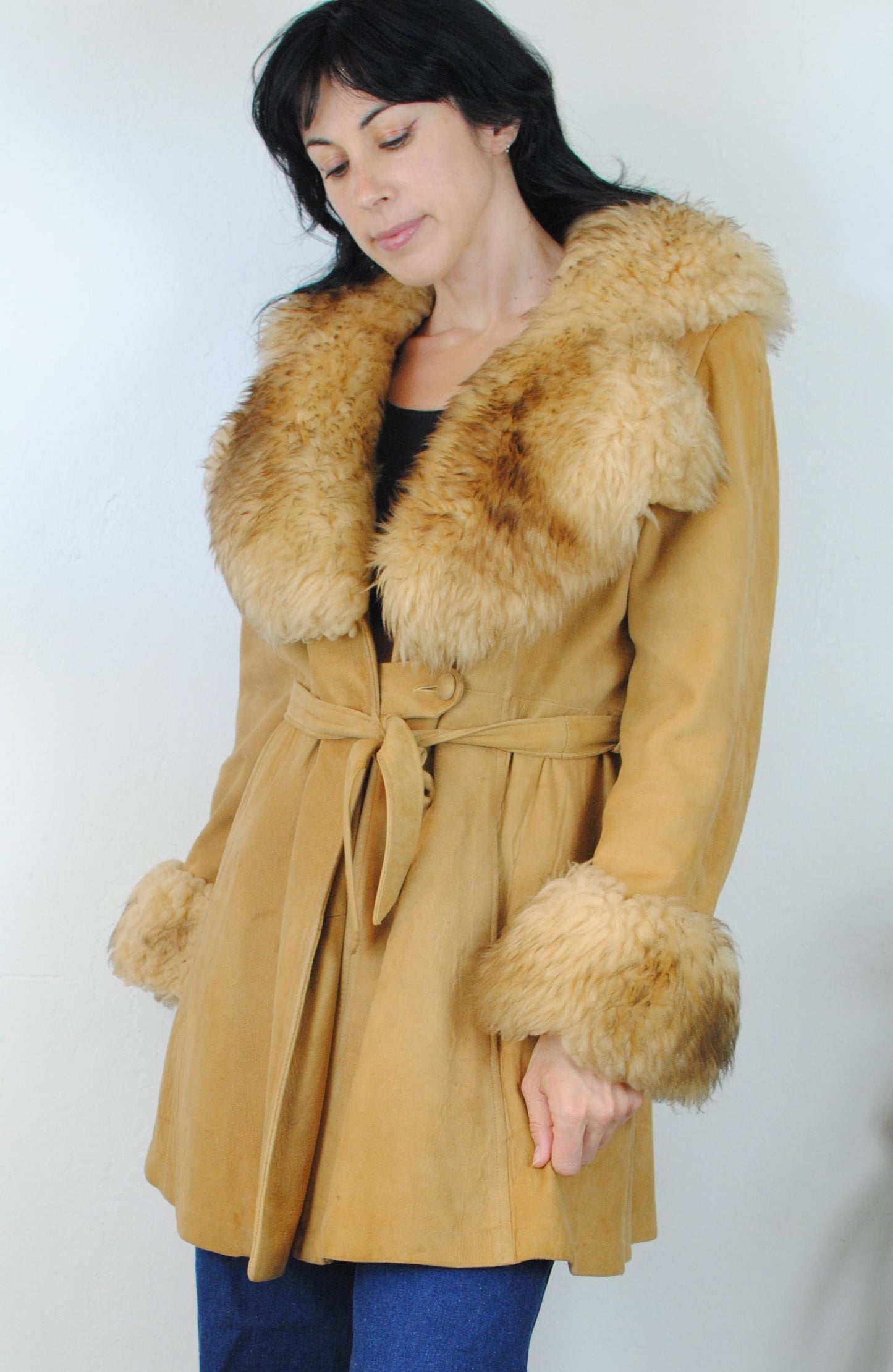 Shearling 70s leather fur coat tan fur neckline and cuffs